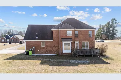 8596 Oak Meadows Drive, Kernersville, NC 27284 - Photo 4