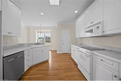 8596 Oak Meadows Drive, Kernersville, NC 27284 - Photo 10