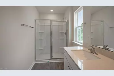 1537 Hamilton Hills Drive, Greensboro, NC 27406 - Photo 22