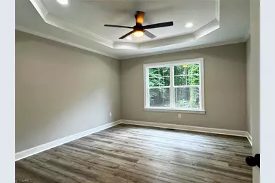 605 Kendall Street, Eden, NC 27288 - Photo 8