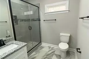 605 Kendall St, Eden, NC 27288 - Photo 14