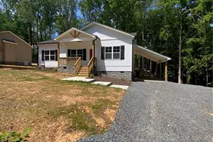 605 Kendall St, Eden, NC 27288 - Photo 2