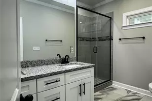 605 Kendall St, Eden, NC 27288 - Photo 10