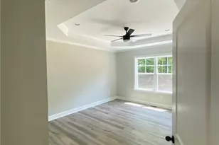 605 Kendall St, Eden, NC 27288 - Photo 10
