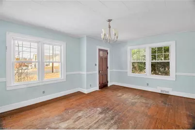 909 Sunset Avenue, Asheboro, NC 27203 - Photo 8