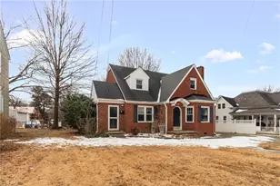 909 Sunset Ave, Asheboro, NC 27203 - Photo 2