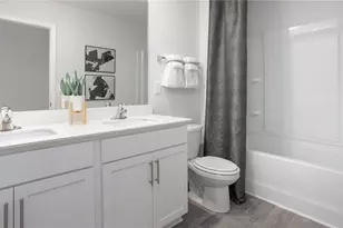 1539 Hamilton Hills Dr, Greensboro, NC 27406 - Photo 22