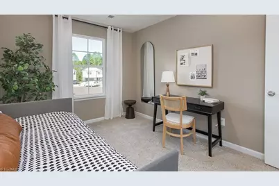 1539 Hamilton Hills Drive, Greensboro, NC 27406 - Photo 24