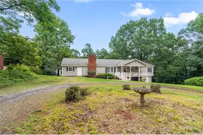 156 Brooks Street, Troutman, NC 28166 - Photo 4