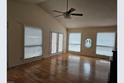 930 Walker Street, Reidsville, NC 27320 - Photo 8