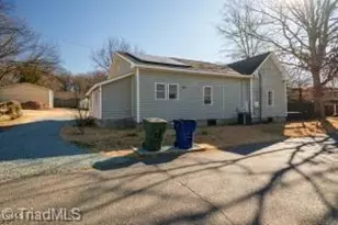 407 Oak St, Graham, NC 27253 - Photo 34