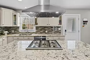 119 Hillcrest Rd, Thomasville, NC 27360 - Photo 8