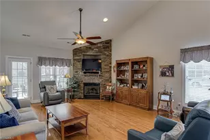 910 Crafton Creek Dr, Lewisville, NC 27023 - Photo 6