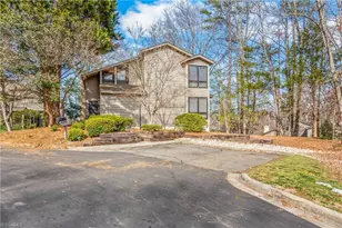 101 Maple Hill Ct, Winston-Salem, NC 27106 - Photo 2