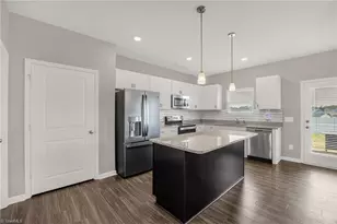 4760 Bell West Dr, Kernersville, NC 27284 - Photo 6