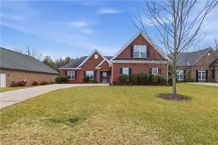 4055 St Johns St, High Point, NC 27265 - Photo 2