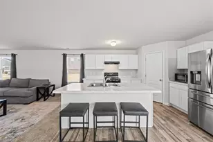 1705 Redbout Ct, Hope Mills, NC 28348 - Photo 16