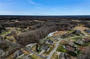 8925 Grv Pk Dr, Oak Ridge, NC 27310 - Photo 36