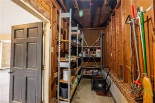 3504 Redington Dr, Greensboro, NC 27410 - Photo 40