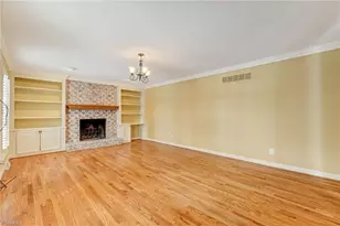 1010 Canonero Dr, Greensboro, NC 27410 - Photo 6