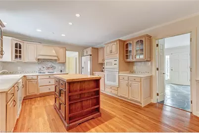 1010 Canonero Drive, Greensboro, NC 27410 - Photo 16