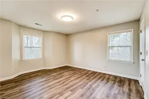 5934 Friendly Ave, Greensboro, NC 27410 - Photo 16