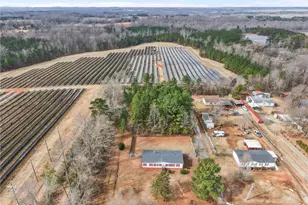 509 N Foster St, Liberty, NC 27298 - Photo 36