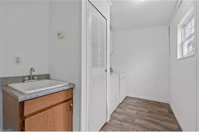 509 N Foster Street, Liberty, NC 27298 - Photo 14