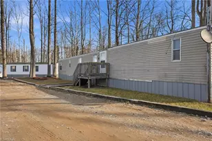 105 E Brocktown Rd, Moravian Falls, NC 28654 - Photo 10