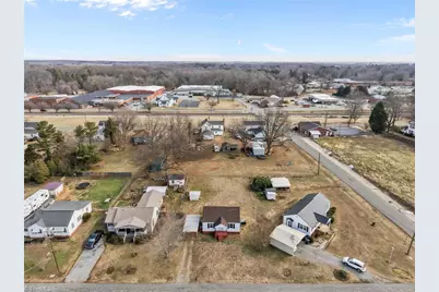 312 Pickett Circle, Liberty, NC 27298 - Photo 26
