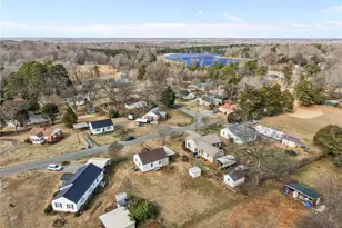 312 Pickett Cir, Liberty, NC 27298 - Photo 28