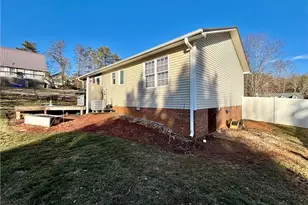 144 Strawberry Ln, Mount Airy, NC 27030 - Photo 22