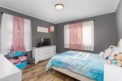 415 Crestview Drive, Thomasville, NC 27360 - Photo 16