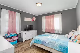 415 Crestview Dr, Thomasville, NC 27360 - Photo 16