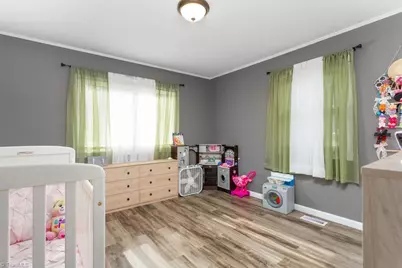 415 Crestview Drive, Thomasville, NC 27360 - Photo 18