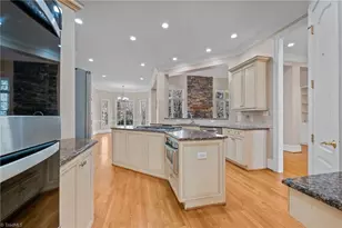 900 Jefferson Wood Ln, Greensboro, NC 27410 - Photo 12