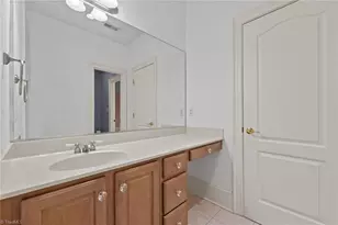 900 Jefferson Wood Ln, Greensboro, NC 27410 - Photo 36