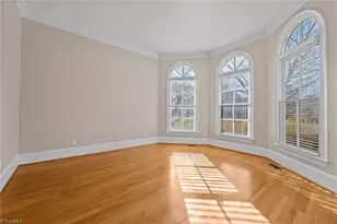 900 Jefferson Wood Ln, Greensboro, NC 27410 - Photo 8