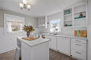 213 Guthrie St, Graham, NC 27253 - Photo 12