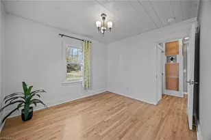 213 Guthrie St, Graham, NC 27253 - Photo 24