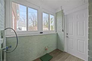 213 Guthrie St, Graham, NC 27253 - Photo 16