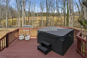 4938 Hackamore Rd, Greensboro, NC 27410 - Photo 24