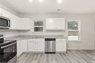 2773 Stonefield Crossing Dr, Winston-Salem, NC 27107 - Photo 10