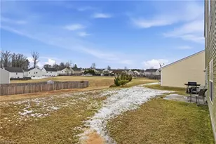 3855 Foliage Dr, Winston-Salem, NC 27101 - Photo 34