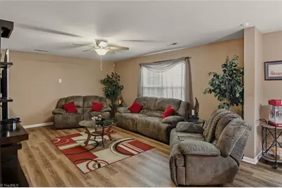 3855 Foliage Drive, Winston-Salem, NC 27101 - Photo 4