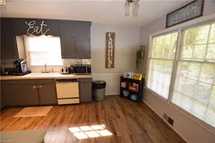 2632 Amesbury Rd, Winston-Salem, NC 27103 - Photo 10