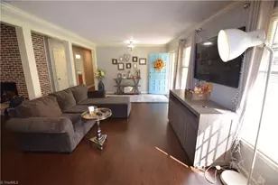 2632 Amesbury Rd, Winston-Salem, NC 27103 - Photo 6