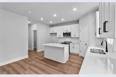 12420 Gameland Drive, Laurinburg, NC 28352 - Photo 10