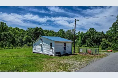 115 Washburn Lake Road, Reidsville, NC 27320 - Photo 22