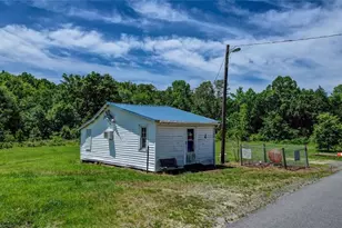 115 Washburn Lake Rd, Reidsville, NC 27320 - Photo 22